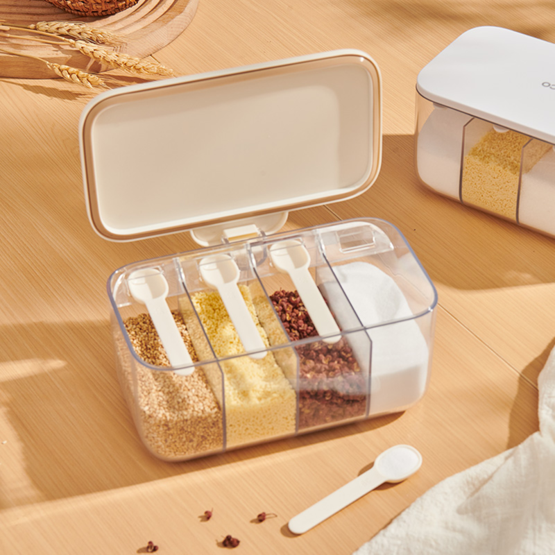 ECOCO 4-in-1 Seasoning Box – Multi-Compartment Spice Storage Container with Measuring Spoon