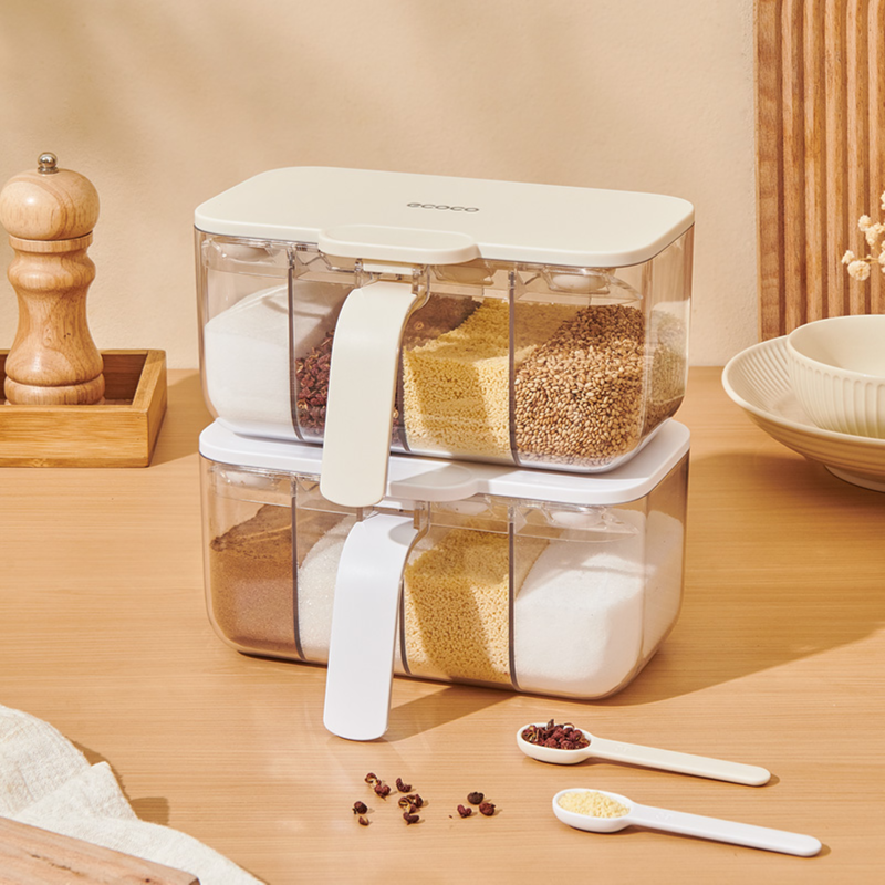 ECOCO 4-in-1 Seasoning Box – Multi-Compartment Spice Storage Container with Measuring Spoon